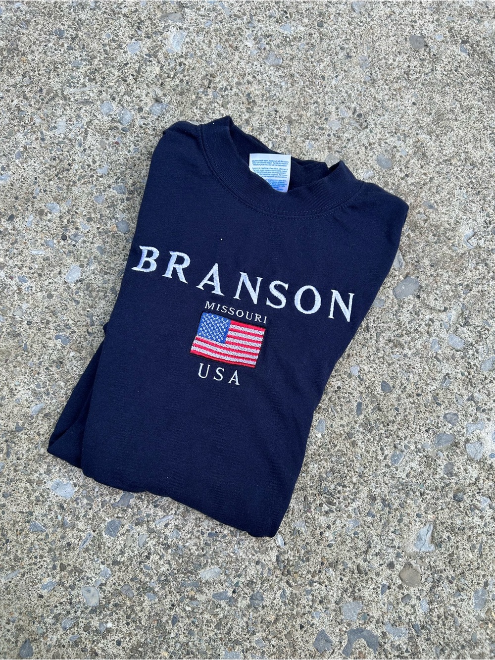 Vintage Branson Missouri USA Navy Men's Crewneck Shirt